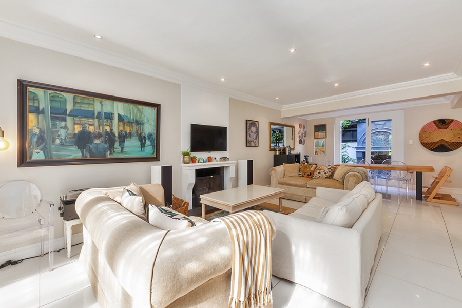 4 Bedroom Property for Sale in Gardens Western Cape